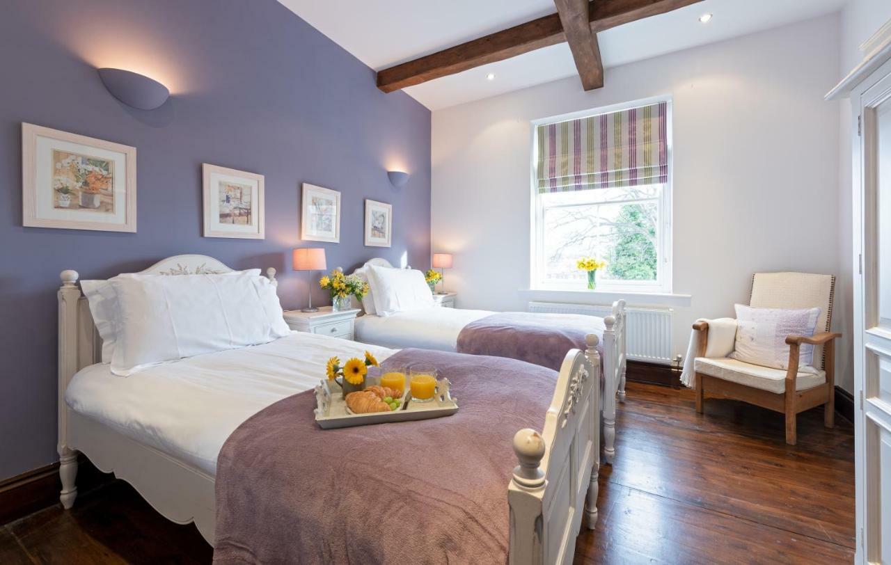 Mews Cottage 惠特比 外观 照片